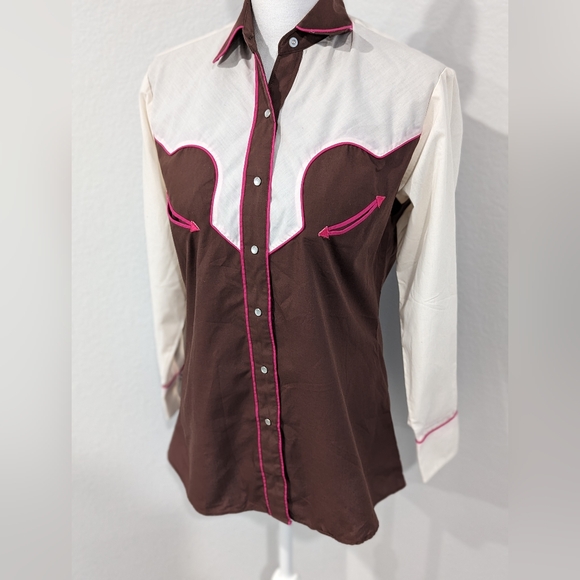 Ely Charmers Vintage Country Western Brown, Cream w/ pink piping snap downSize S - Picture 2 of 11